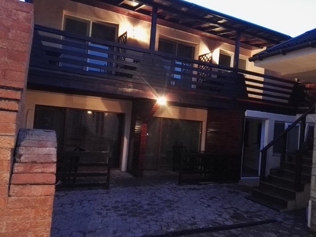 Casa Cristina Corbu Hotel ภายนอก รูปภาพ